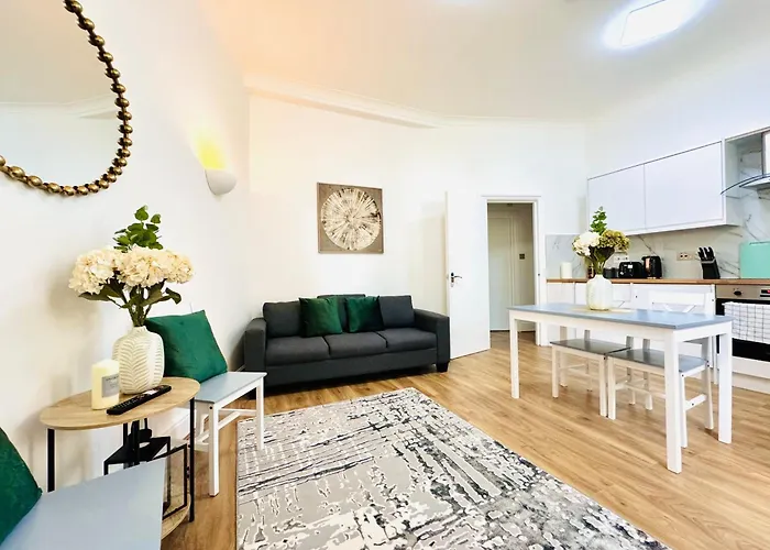 Beautiful 2Bedroom Flat In London St John